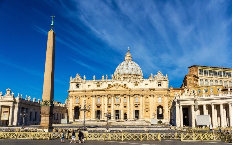 St Peter's Basilica Travel and Tours
